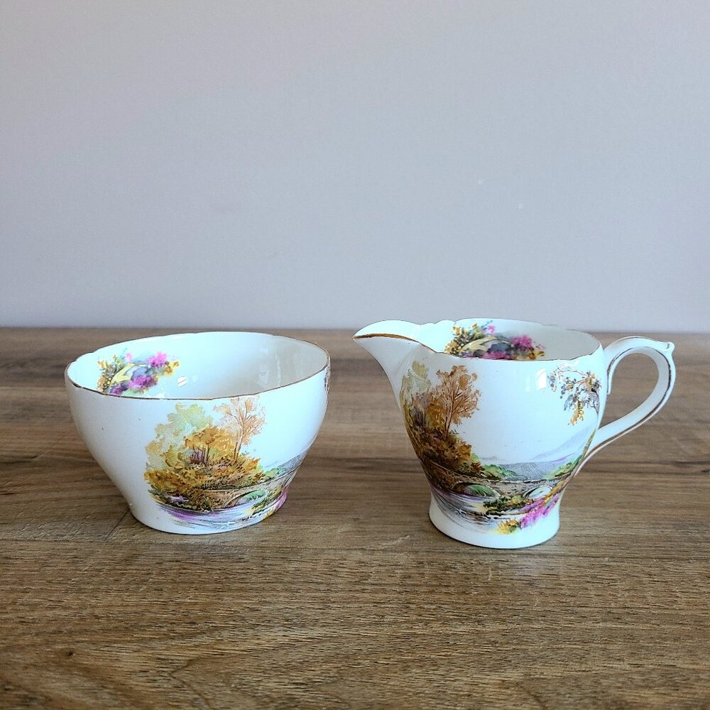 Vintage Shelley England ''Heather'' Creamer and Sugar Bowl Fine Bone China.